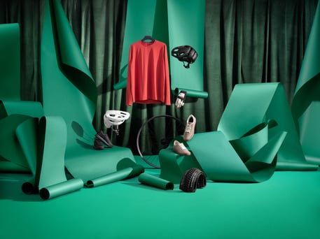 HOLIDAY24_MOUNTAIN-EQ_BG-PLATE_1781_Product_V3